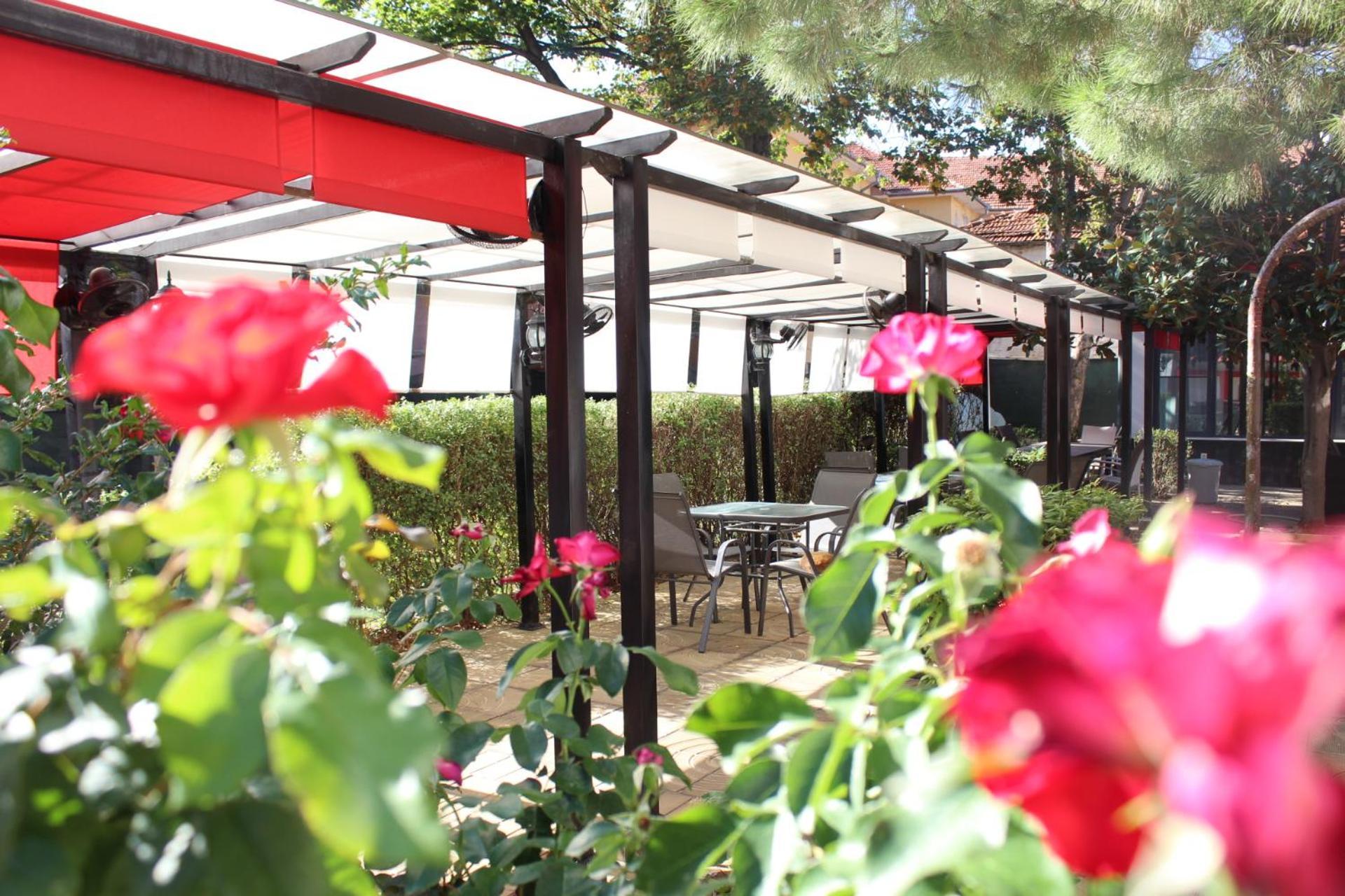 Hotel Color Asenovgrad Exterior photo