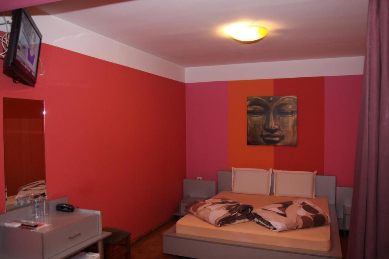 Hotel Color Asenovgrad Exterior photo